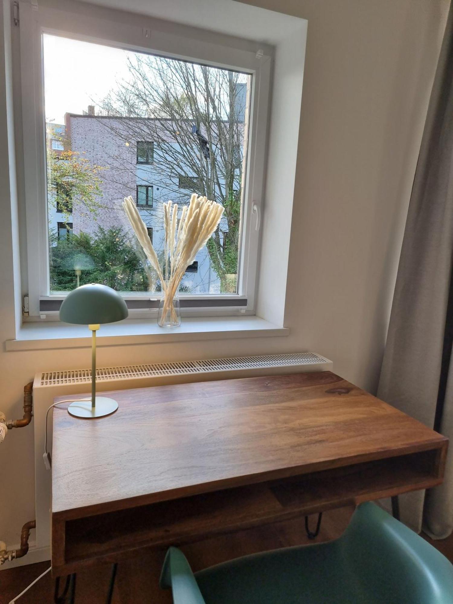 Have-A-Nice-Stay - Nahe Bahnhof - 20 Minuten Nach Hamburg - Trotzdem Ruhig Gelegen - 6 Minuten Zu Fuss Ins Zentrum Ahrensburg - Modern Eingerichtet Luaran gambar